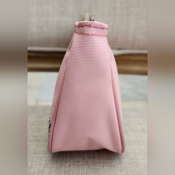 ⚡️Like NEW!!⚡️Burberry Nova Check Trimmed Cosmetic Pouch/clutch! - Picture 7 of 13